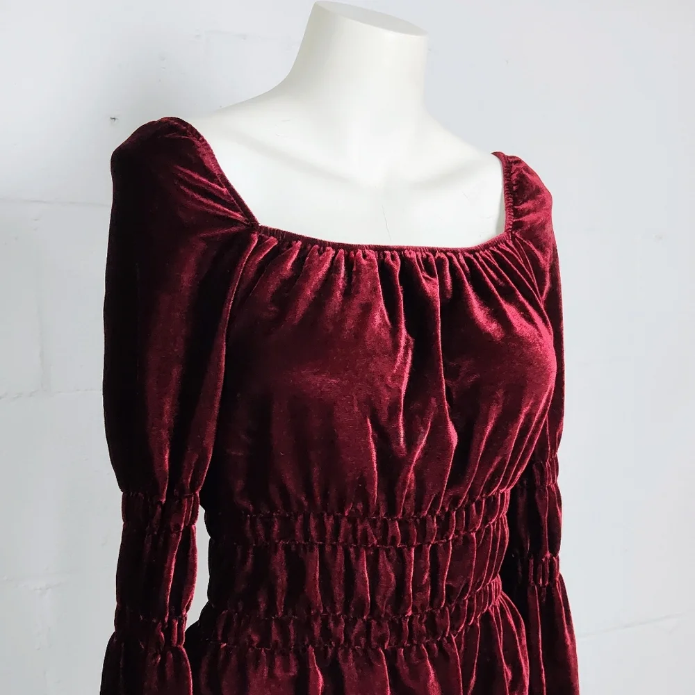 Newport News Vintage Velour Top - Picture 2 of 5